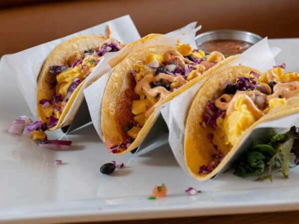 Find Lunch That Actually Makes You Happy to Leave Your Desk