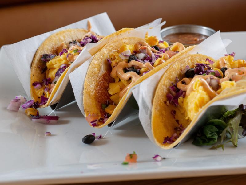 Find Lunch That Actually Makes You Happy to Leave Your Desk